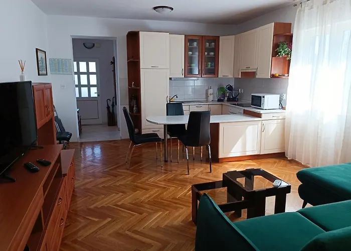 Cornelia Πόρετς